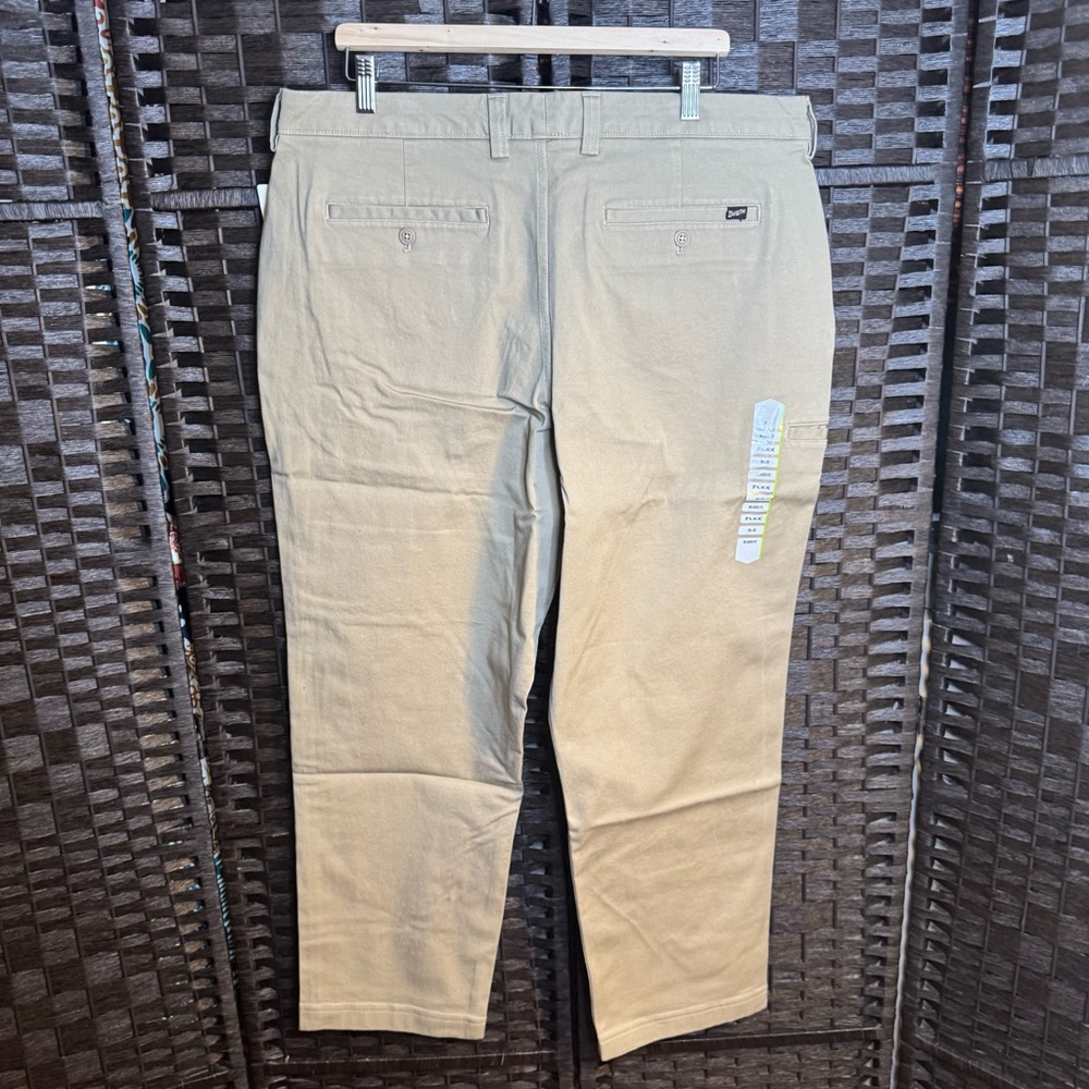 Mens Duluth Trading Co Relaxed Fit Ballroom Khaki Pants Size 38/30 NWT - Picture 4 of 5
